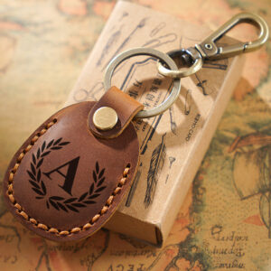 Upgrade your AirTag game with our Genuine Leather Hand-Stitched Keychain. Personalized for you, this rugged key fob case adds protection and style to your everyday carry. #KeychainEssentials #LuxuryLeather #AirTagCoverCase #GiftForHimAndHer #PersonalizedLuxury #MinimalistFashion #EverydayCarry2025 #CowhideKeyFob