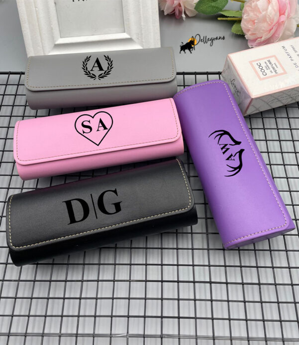 Custom elegance for everyday use! Our Personalized Vegan Leather Glasses Case is the perfect modern-vintage accessory and a thoughtful gift for Christmas, anniversaries, or birthdays. #LuxuryEyewearCase #SustainableGiftIdeas #VintageInspiredAccessories #VeganLeatherTrend #GiftIdeasForAll #EcoChicLifestyle #PersonalizedCreations #GiftingSeason