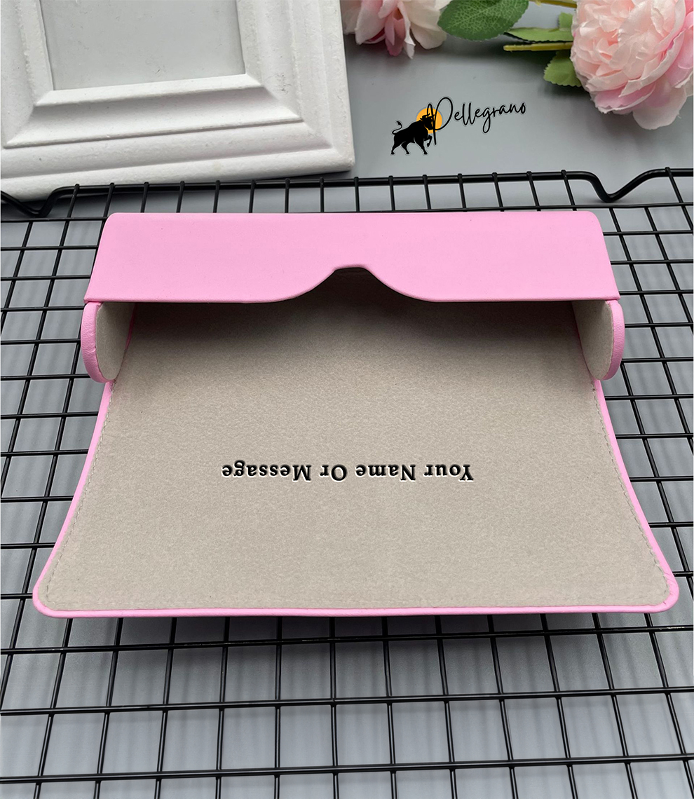 Our Personalized Vegan Leather Glasses Case is where modern design meets vintage charm. Customizable for that special touch, it’s the ideal gift for birthdays, anniversaries, and Christmas! #EyewearCase #CustomGift #SustainableFashion #VeganLeatherGoods #VintageInspired #GiftForHim #GiftForHer #TrendingNow