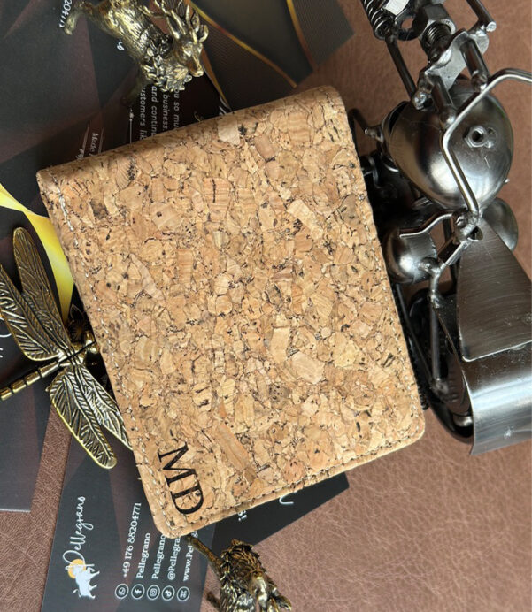 Discover the perfect blend of style and sustainability with our Personalized Cork Wallet! This vegan slim wallet, compact coin purse, and ID card holder makes an eco-friendly gift for everyone. #CorkWallet #VeganWallet #EcoFriendlyGifts #SustainableStyle #MinimalistWallet #GiftForHim #GiftForHer #GreenLiving