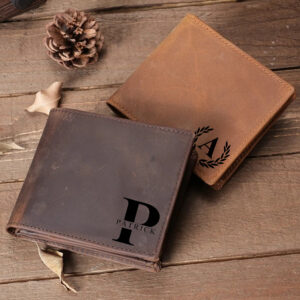 Made from premium full grain Crazy Horse leather, this Personalized Wallet offers RFID blocking, space for cards, and a secure coin purse. A rugged, meaningful Christmas gift. #LuxuryLeatherGoods #RFIDSecure #CustomMensWallet #FullGrainQuality #CrazyHorseCraftsmanship #PersonalizedCarry #WalletEnvy #HolidayGiftGuide