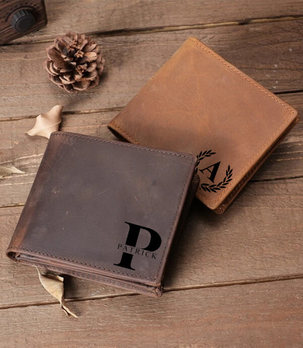 Made from premium full grain Crazy Horse leather, this Personalized Wallet offers RFID blocking, space for cards, and a secure coin purse. A rugged, meaningful Christmas gift. #LuxuryLeatherGoods #RFIDSecure #CustomMensWallet #FullGrainQuality #CrazyHorseCraftsmanship #PersonalizedCarry #WalletEnvy #HolidayGiftGuide