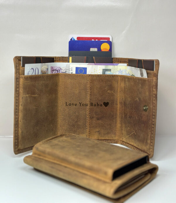 This custom leather wallet combines modern style with RFID security. Personalize it with initials—perfect for dads, partners, and professionals. Functional fashion meets thoughtful gifting. #CustomWallet #SlimAndSmart #RFIDBlocking #LeatherLove #MensWallet #WomensWallet #UnisexStyle #GiftForDad #GiftsForHer #EverydayCarryGear #WalletGoals