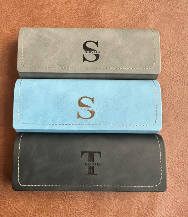 Sleek and sustainable, this Customizable Vegan Leather Glasses Case is the perfect holder for your favorite frames. A unique gift idea for anniversaries, birthdays, or Christmas! #EcoChic #PersonalizedGift #VeganAccessories #EyewearCase #GiftGuide2025 #ModernVintage #SustainableStyle #CustomEyewear