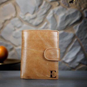 Stay stylish with our Personalised Horse Leather Vertical Wallet! Handcrafted with a retro touch, it features card slots, coin purse, and casual elegance for men and women alike. #HandcraftedLuxury #LeatherAccessories #PersonalizedGifts #GiftIdeas2025 #MensStyle #WomensFashion #RetroWallet #GenuineHorseLeather