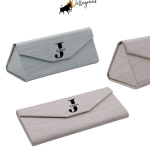 Inspired by nature, built for style! Our Personalized Wood Grain Foldable Glasses Case is crafted from vegan leather, offering a modern twist to classic wood aesthetics. A great gift for any occasion! #InspiredByNature #EcoFriendlyGifts #WoodGrainLove #PersonalizedEssentials #EyewearStorage #FoldableFashion #GiftSeason #ChicAccessories